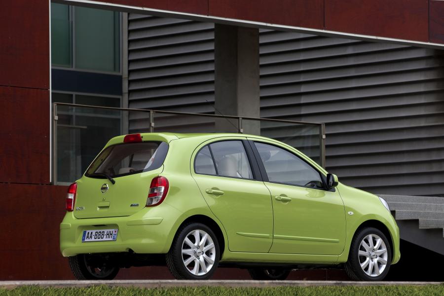  Nissan Micra 2010 года  (фото 41 из 70)